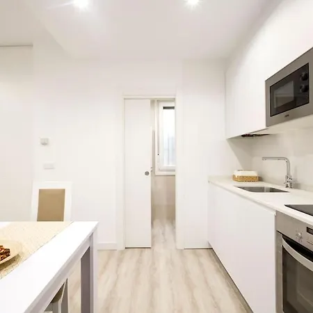 Piso En El Centro De Bilbao, Frente A La Alhondiga *